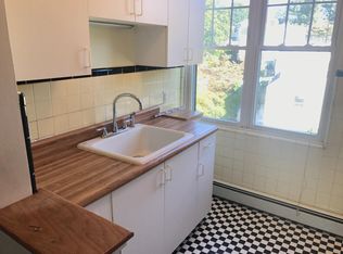 25 Entrance Way APT 3, Valhalla, NY 10595