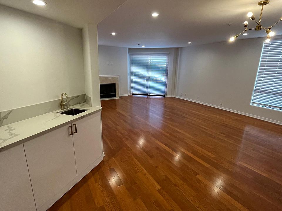 1st image of 10307 Missouri Ave APT 202