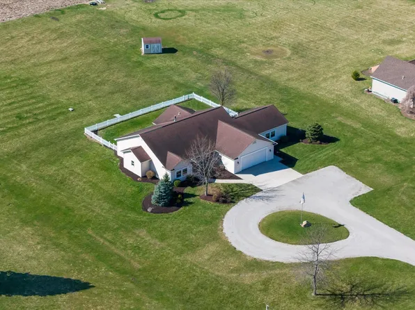 9508 Hartzell Rd, Fort Wayne, IN 46816