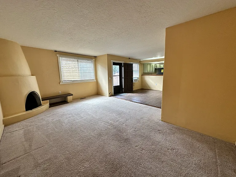 292 Calle Loma Norte — Photo 2