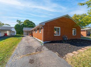 3899 La Rosa Dr, Grove City, OH