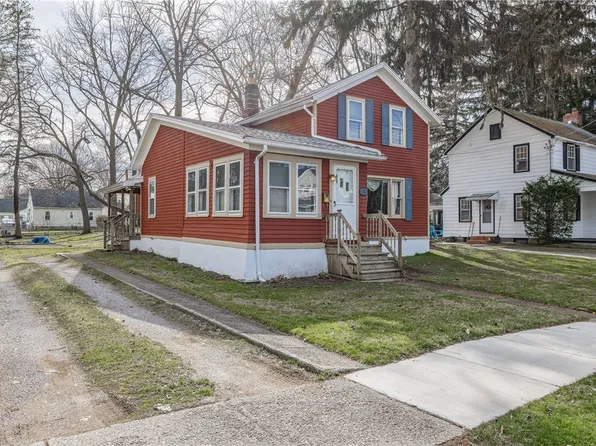 73 Pollard Ave, Rochester, NY 14612