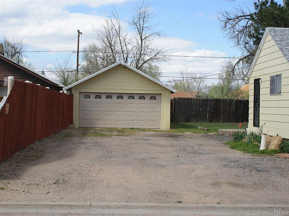 2nd image of 143 2nd St