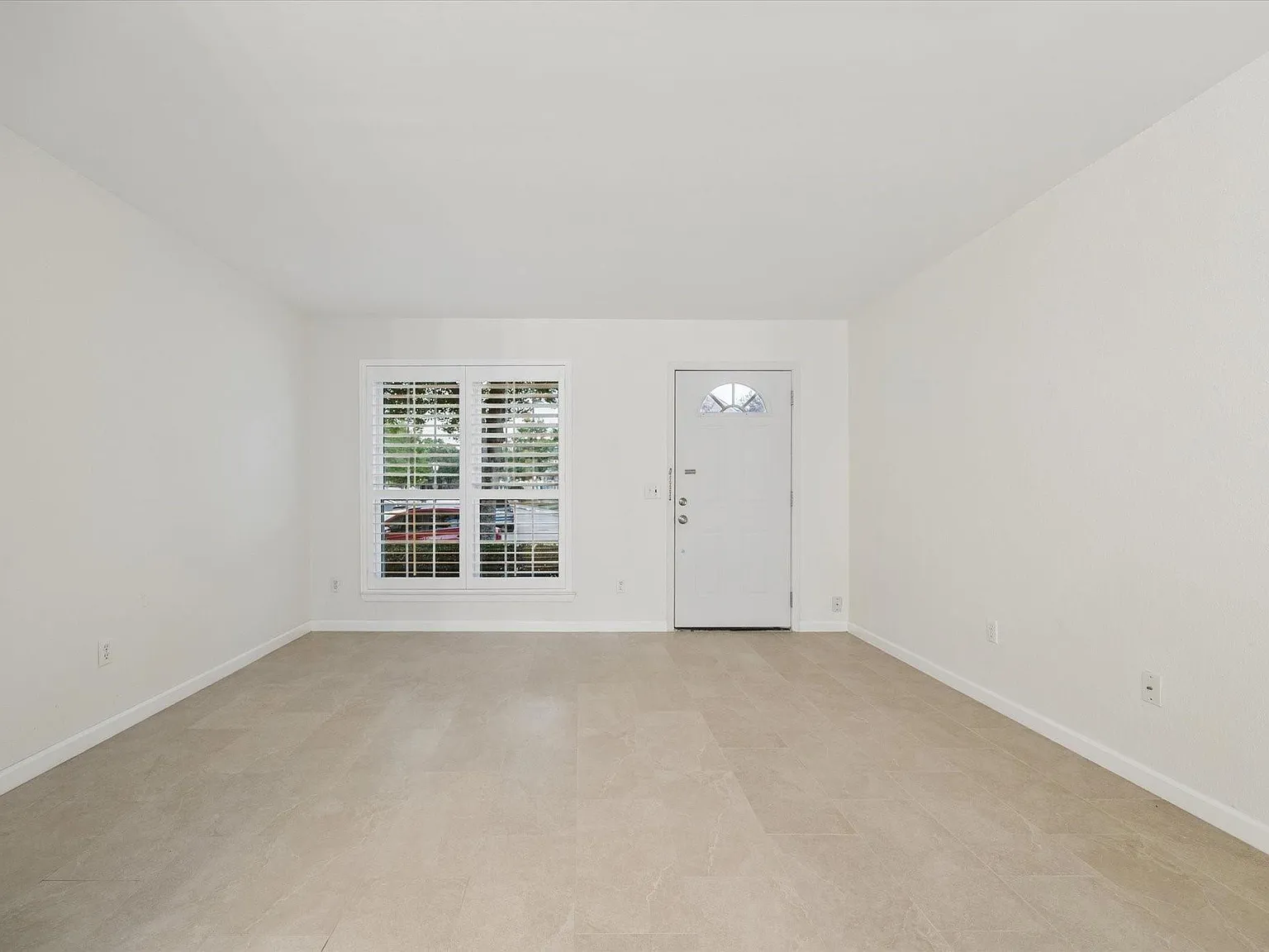 2 bed, 1.5 bath, $1,800 — Photo 3