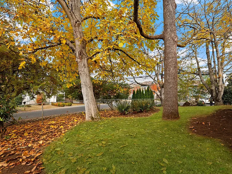 3601 NE 145th St — Photo 25