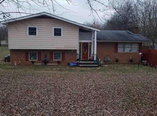 8160 Old Mayfield Rd, Paducah, KY 42003