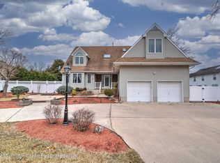 110 Cedar Grove Rd, Toms River, NJ 08753