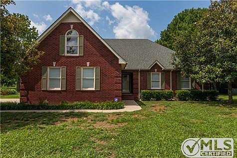 1st image of 1826 Turfland Dr