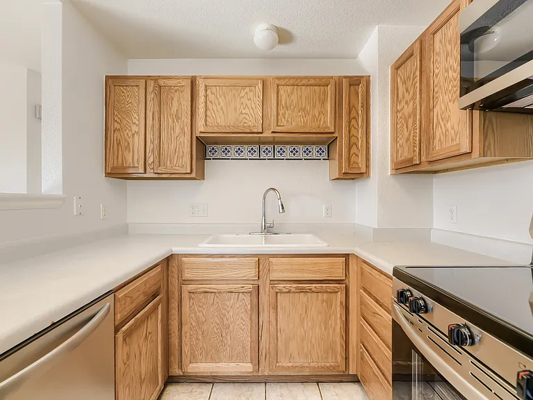 3226 W Girard Ave #C — Photo 7