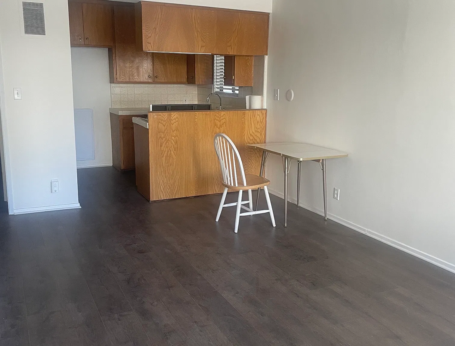 Studio, 400 sqft, $1,695 — Photo 4