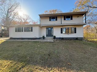 34 Rogers Hill Rd, Waterford, CT 06385