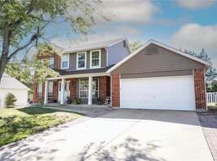 813 Ridgetop Cir, Saint Charles, MO 63304