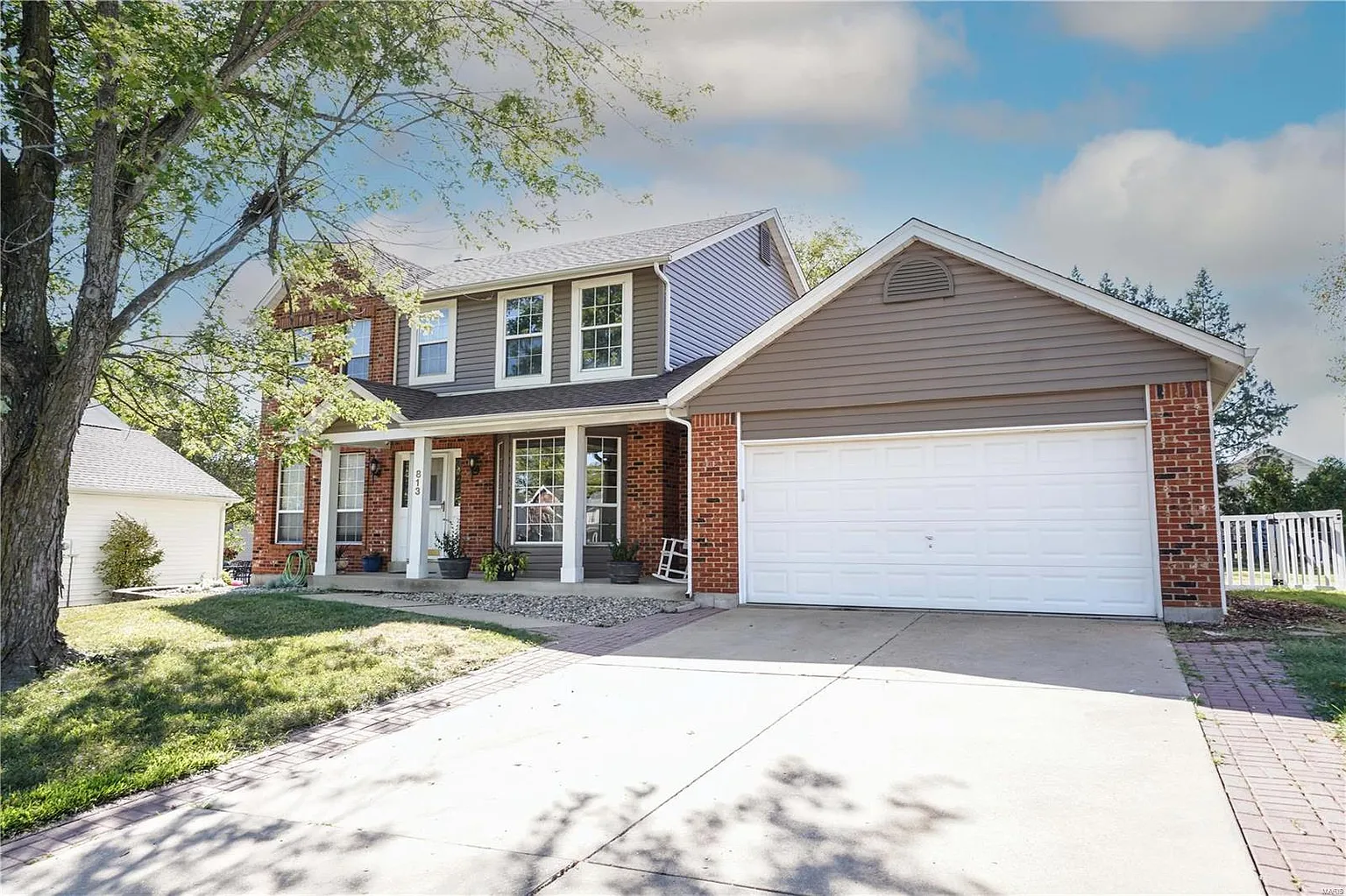 813 Ridgetop Cir photo 1