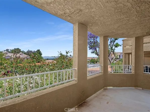 2400 San Gabriel Way Unit 205, Corona, CA 92882