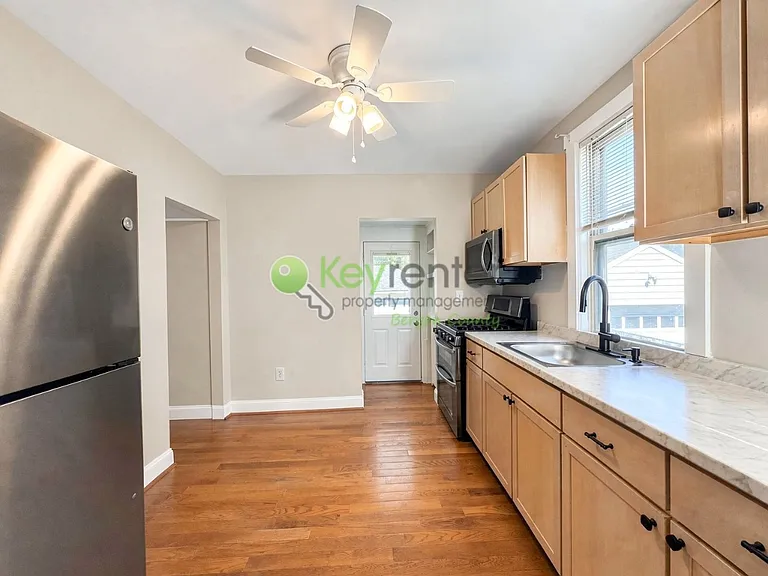 1232 Alicia Ave — Photo 8
