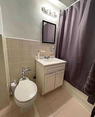 5th image of 455 W 34th St APT 7H