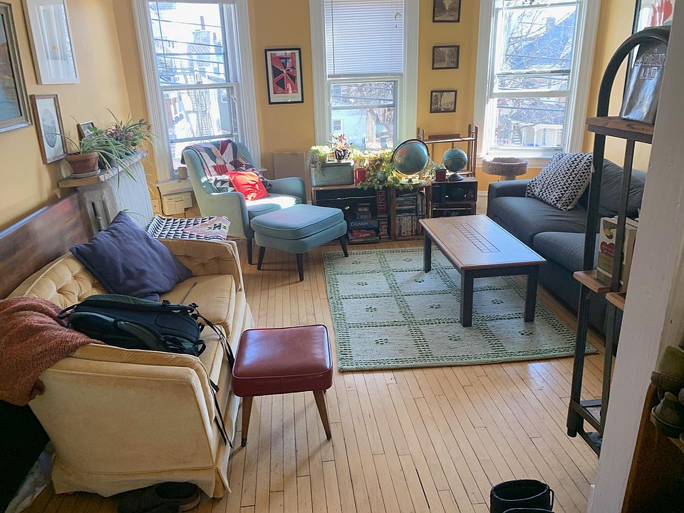 Living from bonus room