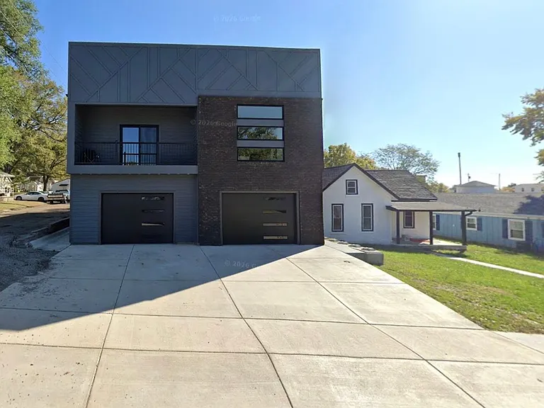 405 N 6th St — Photo 1