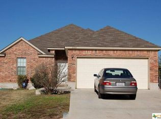 1120 Mira Loma Ln, San Marcos, TX 78666