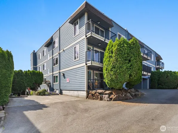 10110 Greenwood Ave N #204, Seattle, WA 98133