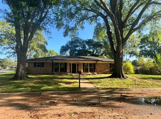 801 Shelby Ln, Athens, TX 75751