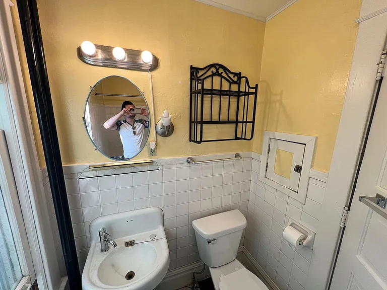 309 N Pinckney St — Photo 8