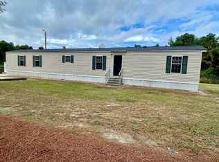 1391 Three Bridge Rd, Dunn, NC 28334