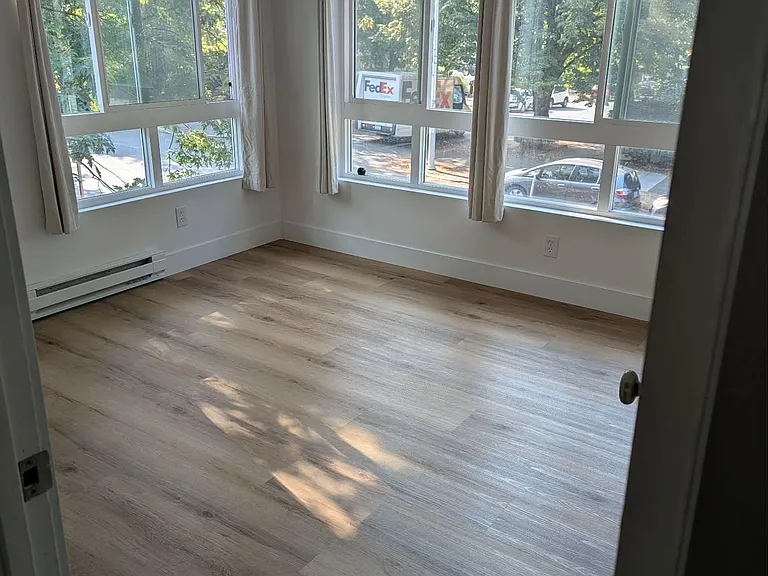 1516 E Pike St #204 — Photo 12