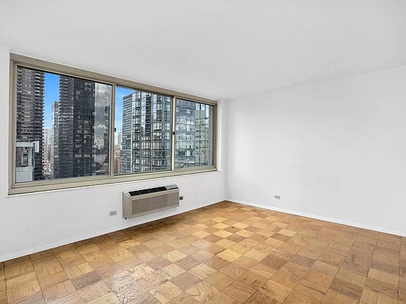 4th image of 333 E 45th St APT 17D
