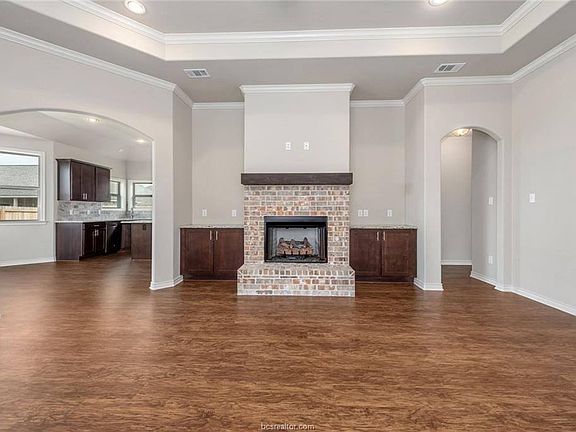 5th image of 3905 Brownway Ct