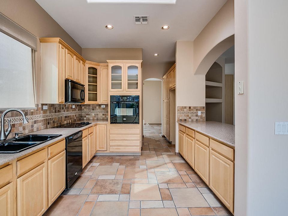 1st image of 26845 N 66th Dr