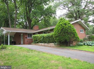 10011 Cornwall Rd, Fairfax, VA 22030