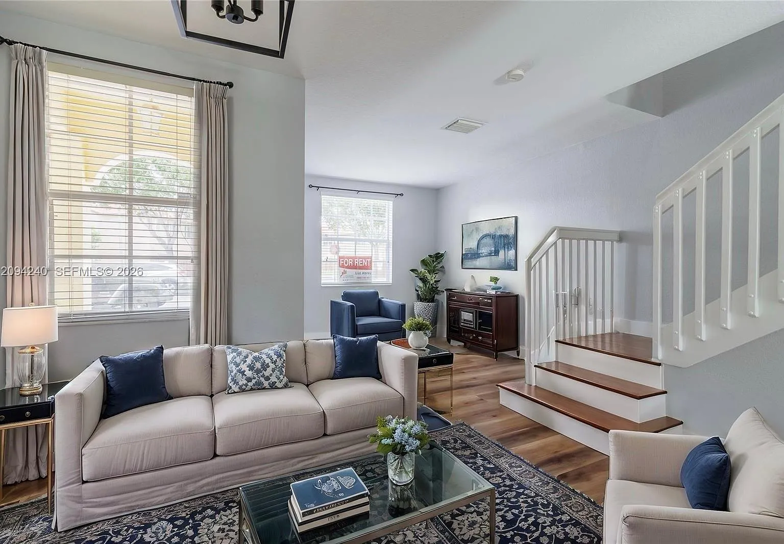 3 bed, 2.5 bath, 1169 sqft, $2,200 — Photo 2