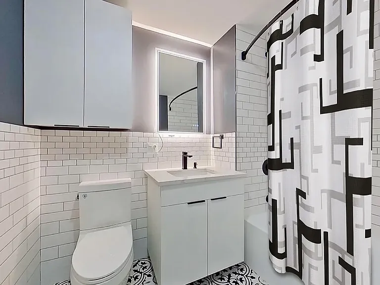 29 Montrose Ave #5G — Photo 11