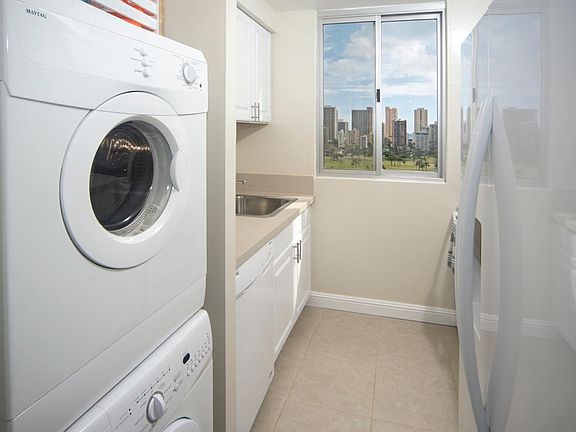 3rd image of 2916 Date St APT 15C