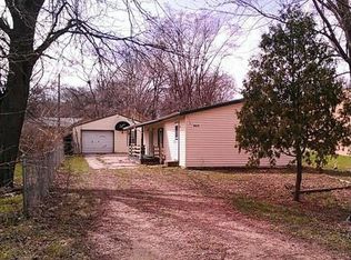 2817 22nd St, Rockford, IL 61109