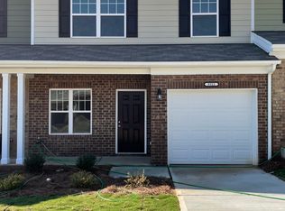 9321 Grand Valley Dr, Charlotte, NC 28213