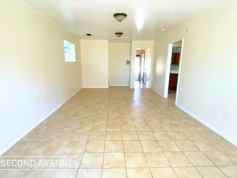 10032 S Eggleston Ave — Photo 6
