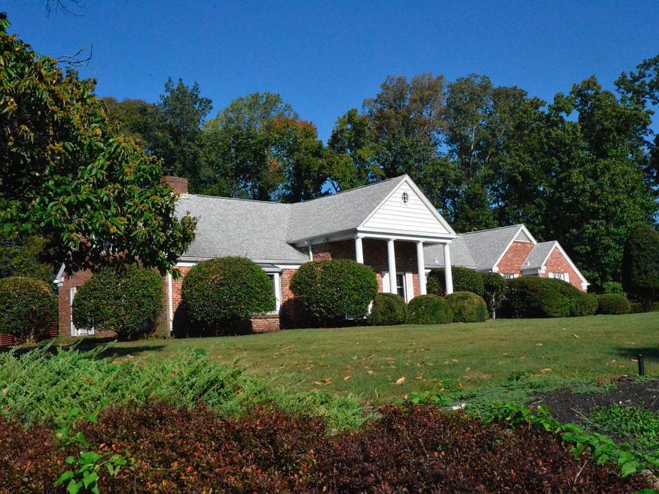 1st image of 8105 Corteland Dr