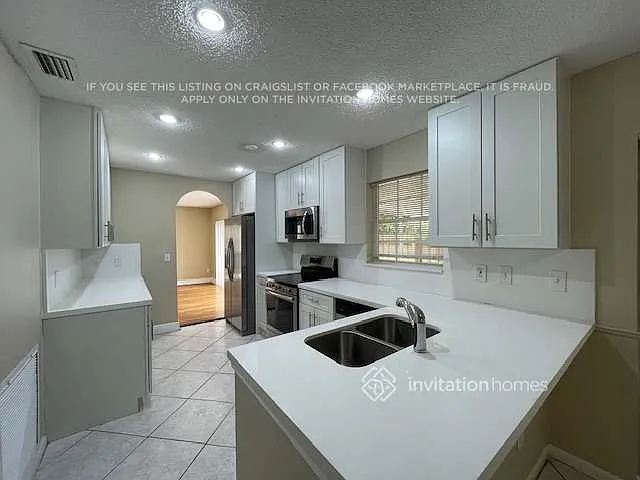 12684 SW 144th Ter — Photo 8