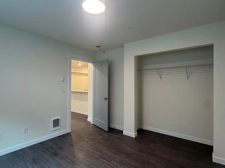 503 E Helena Ave — Photo 13