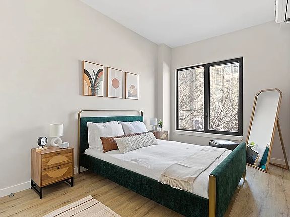 3rd image of 215 Lenox Rd #2G