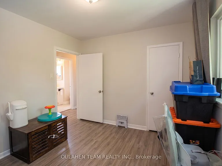 53 Glendora Ave — Photo 20
