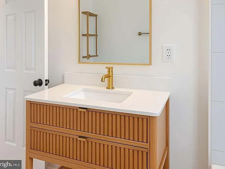 1416 Kearny St NE — Photo 14