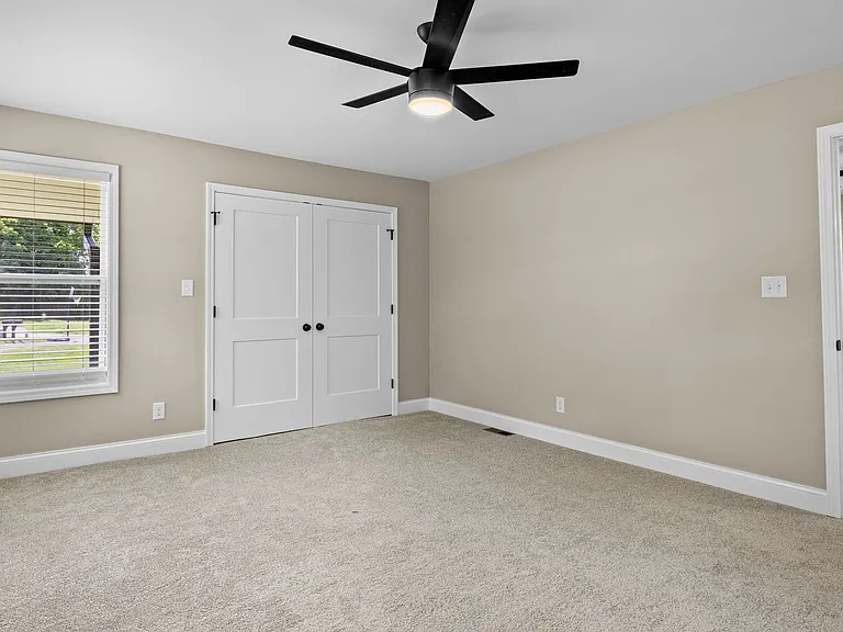 910 Windlau Ct — Photo 24