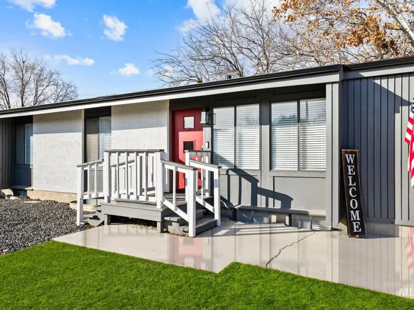 8146 W Hummel Dr, Boise, ID 83709