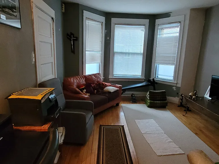 3755 W Lyndale St — Photo 2