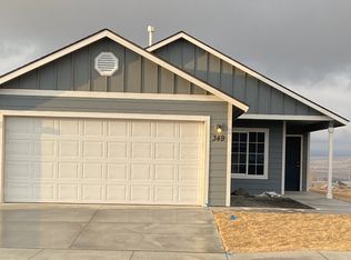 349 Cartwright Ave, Umatilla, OR 97882