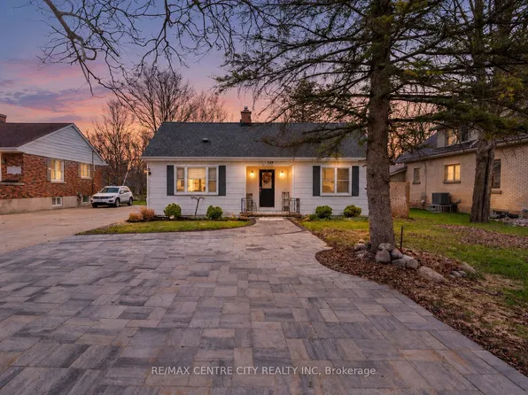 549 Victoria St, Strathroy Caradoc, ON N7G 3C2