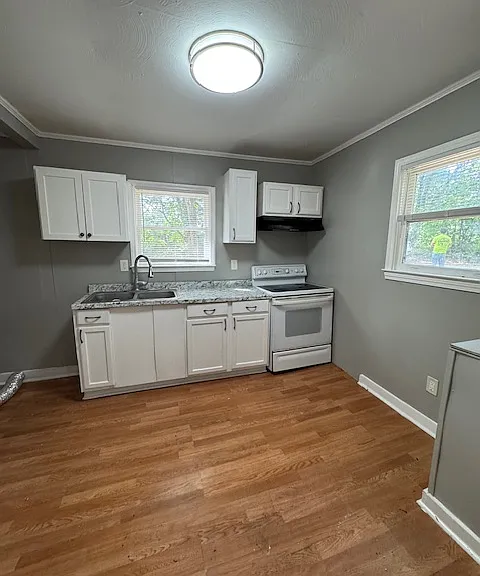 304 S Gould Ave — Photo 3